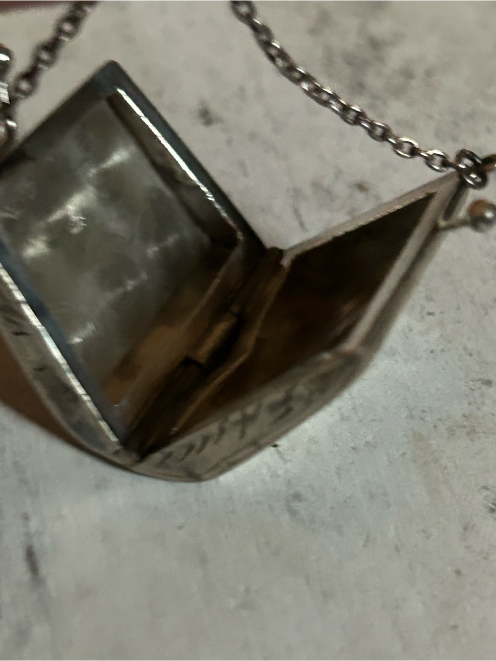 Vintage Sterling Silver Decorative Purse Pendent - Picture 4 of 6